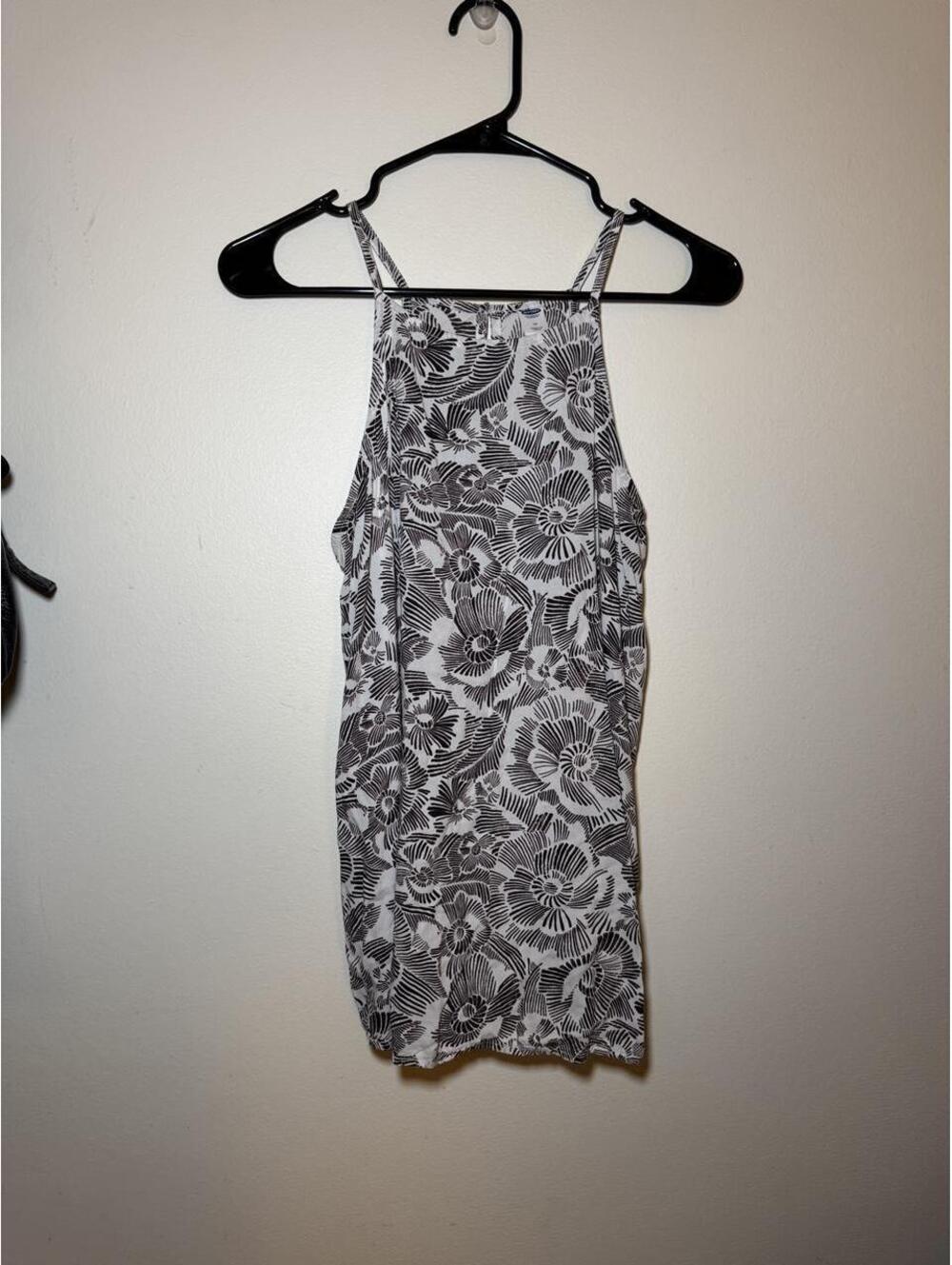 Old Navy white & black floral midi dress with spaghetti straps, size M #floral